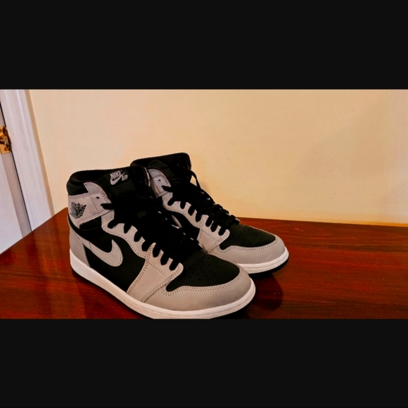 Jordan 1 Shadow 2.0 - Picture 2 of 3
